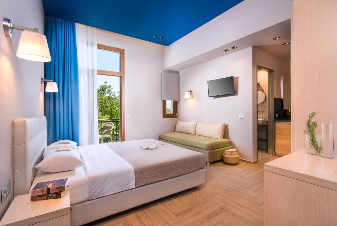 Aparthotel On The Rocks à Theologos  Extérieur photo